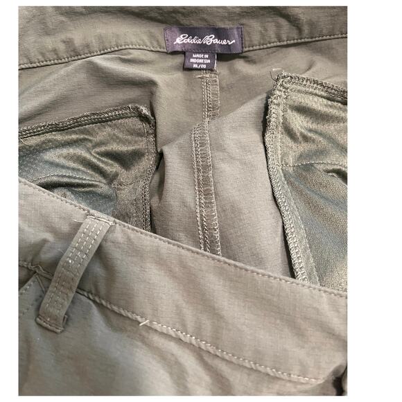 Eddie Bauer Women's Olive Green Capri Cropped Nylon Blend Hiking Pants Size XL - Picture 8 of 8